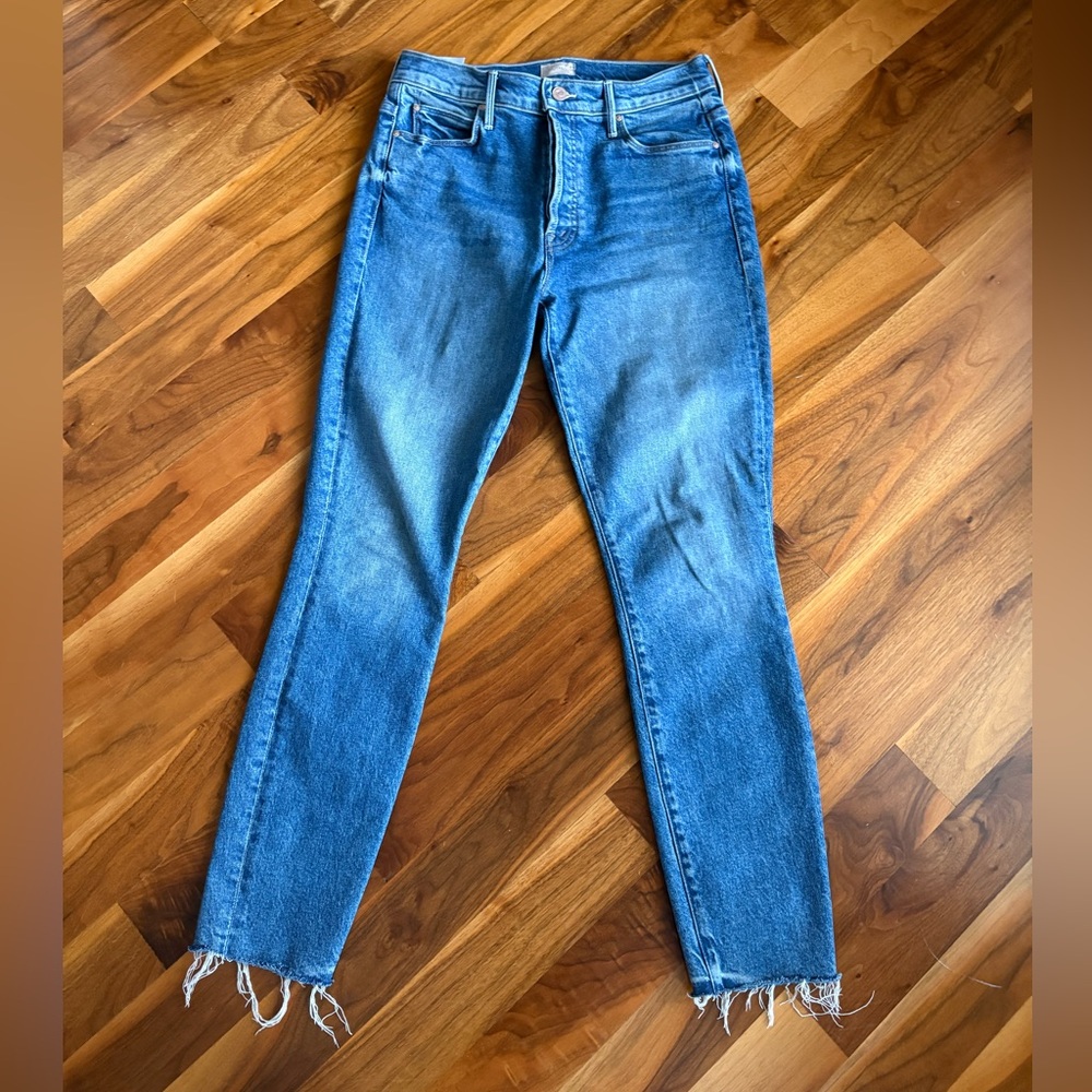 MOTHER Blue Button-Fly Jeans, ECU